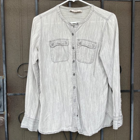 LOFT Chambray collarless button-up shirt with pockets - Picture 1 of 3
